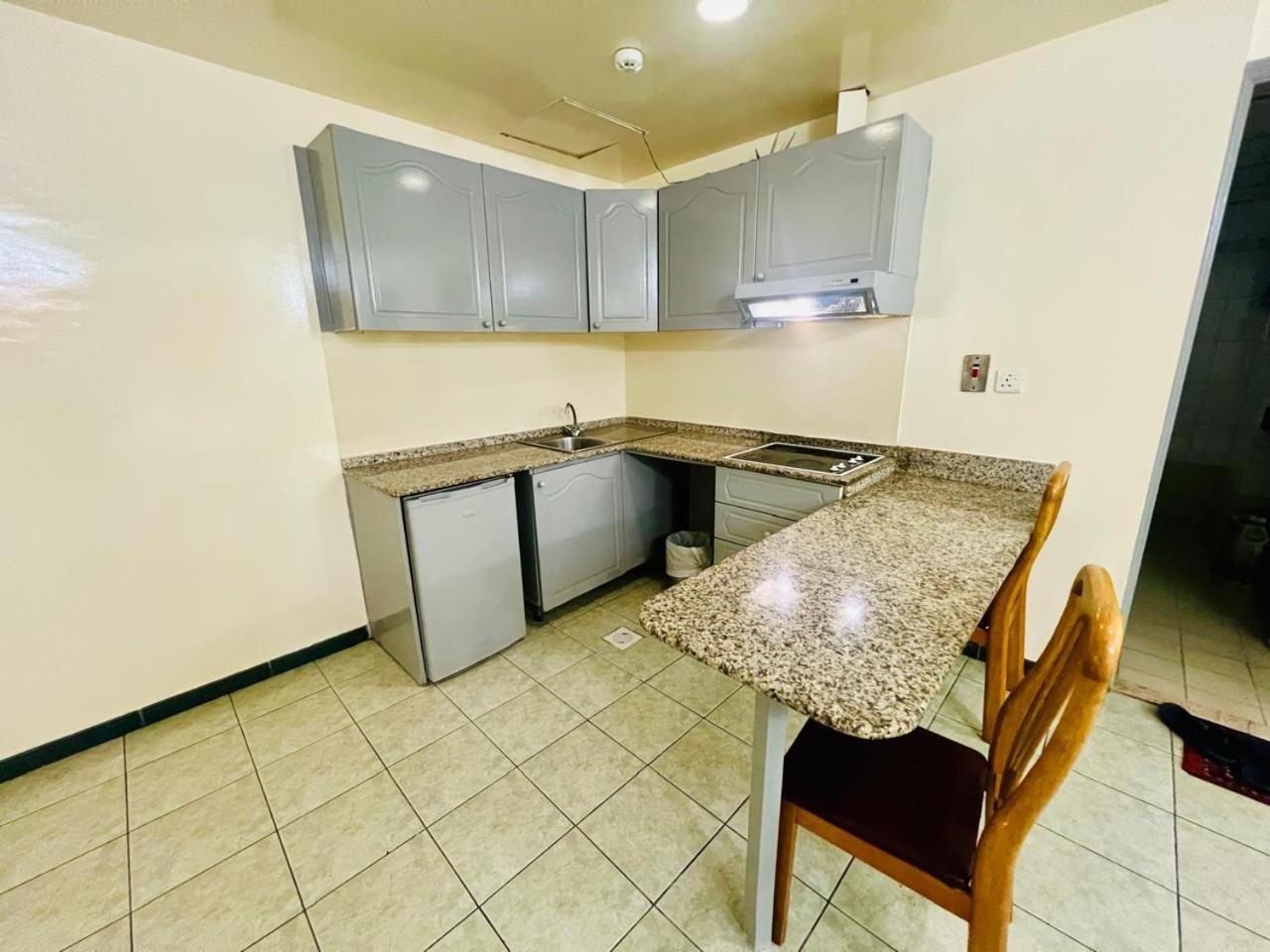 דובאי Sky Hotel Apartments מראה חיצוני תמונה