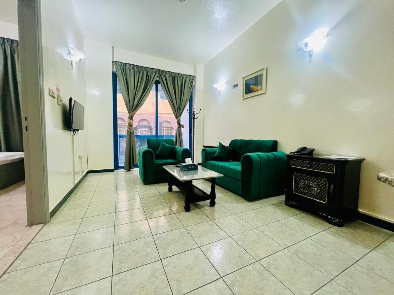 דובאי Sky Hotel Apartments מראה חיצוני תמונה