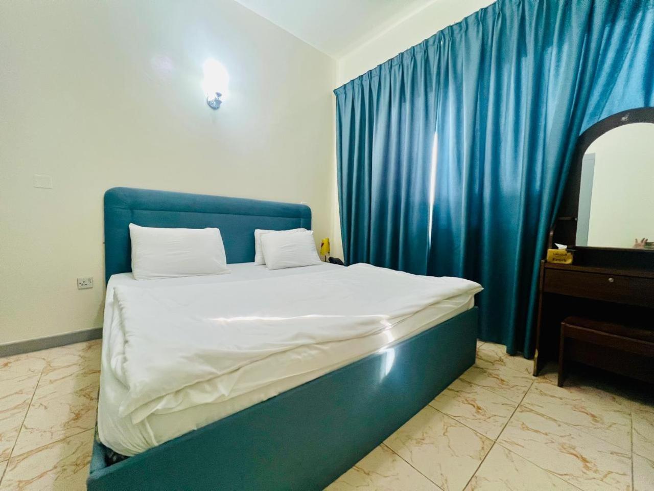 דובאי Sky Hotel Apartments מראה חיצוני תמונה