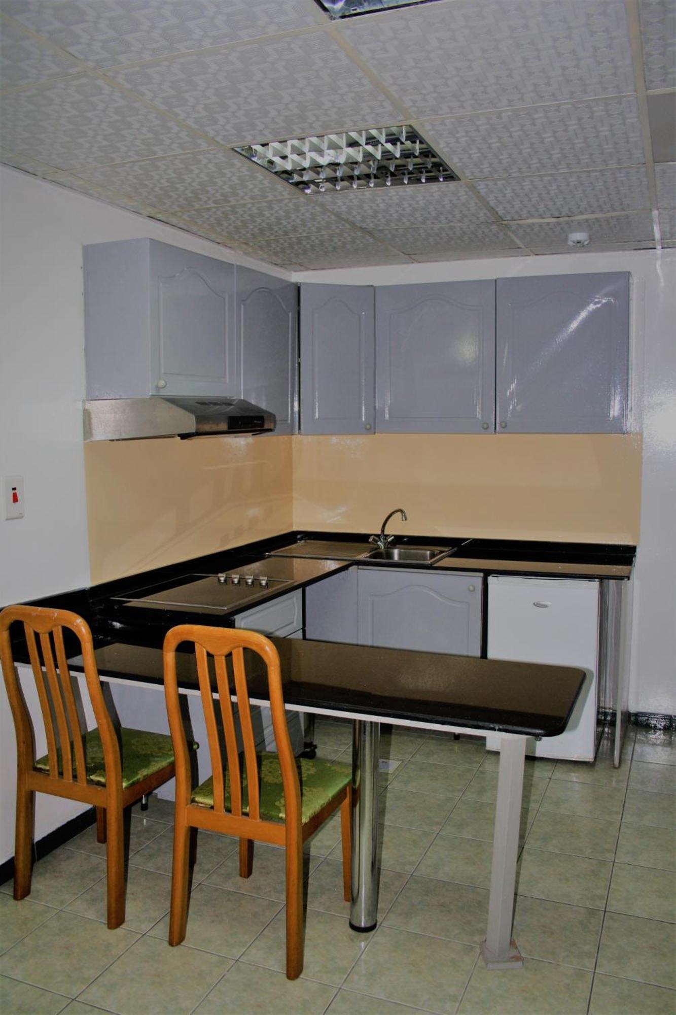 דובאי Sky Hotel Apartments מראה חיצוני תמונה