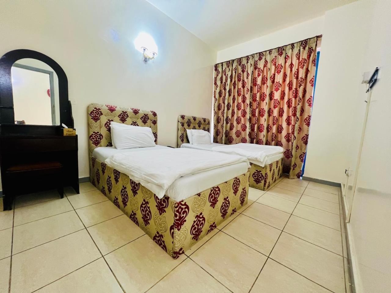 דובאי Sky Hotel Apartments מראה חיצוני תמונה